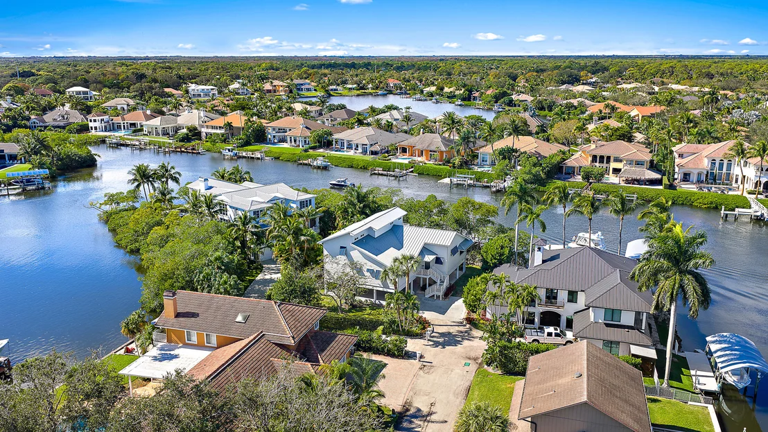 Photo of 9176 SE River Terrace