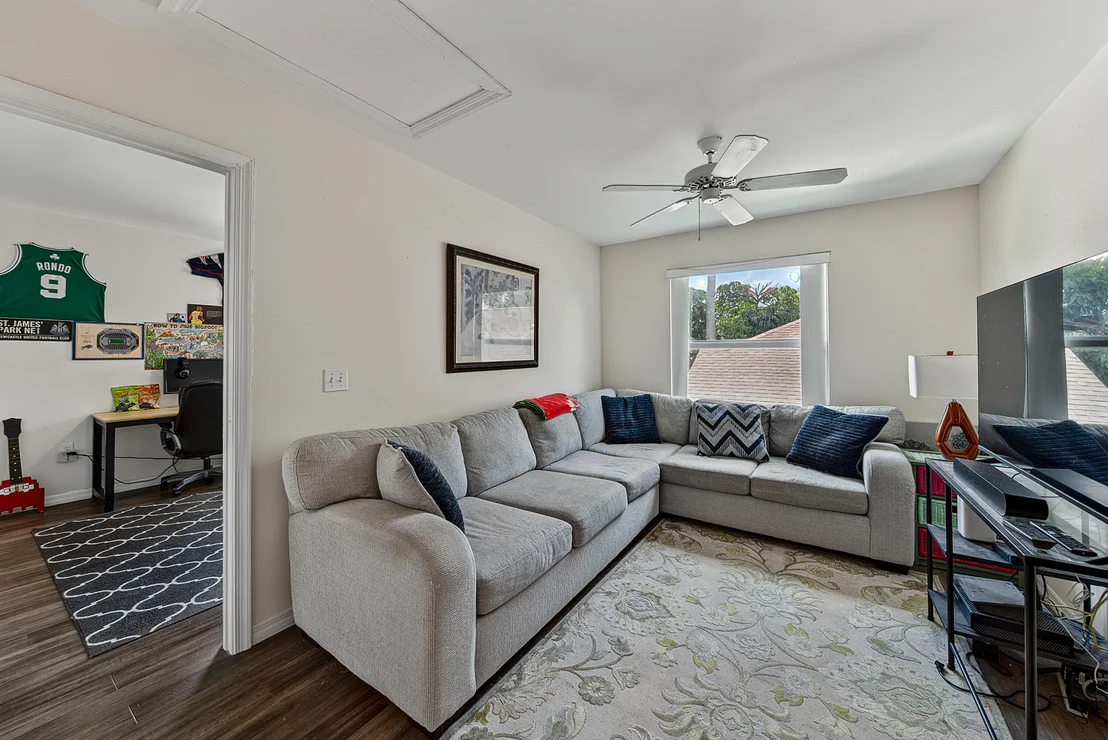 Photo of 126 HAMMOCKS Drive