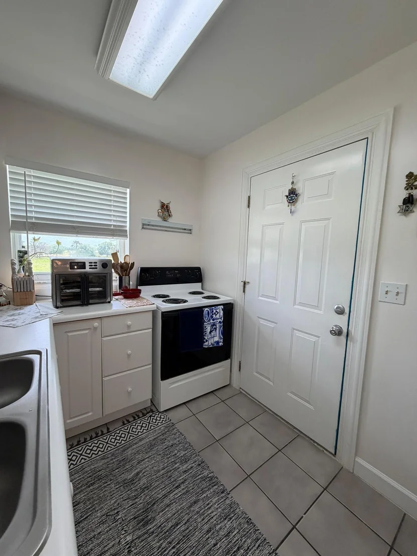 Photo of 34955 NE 4th Drive