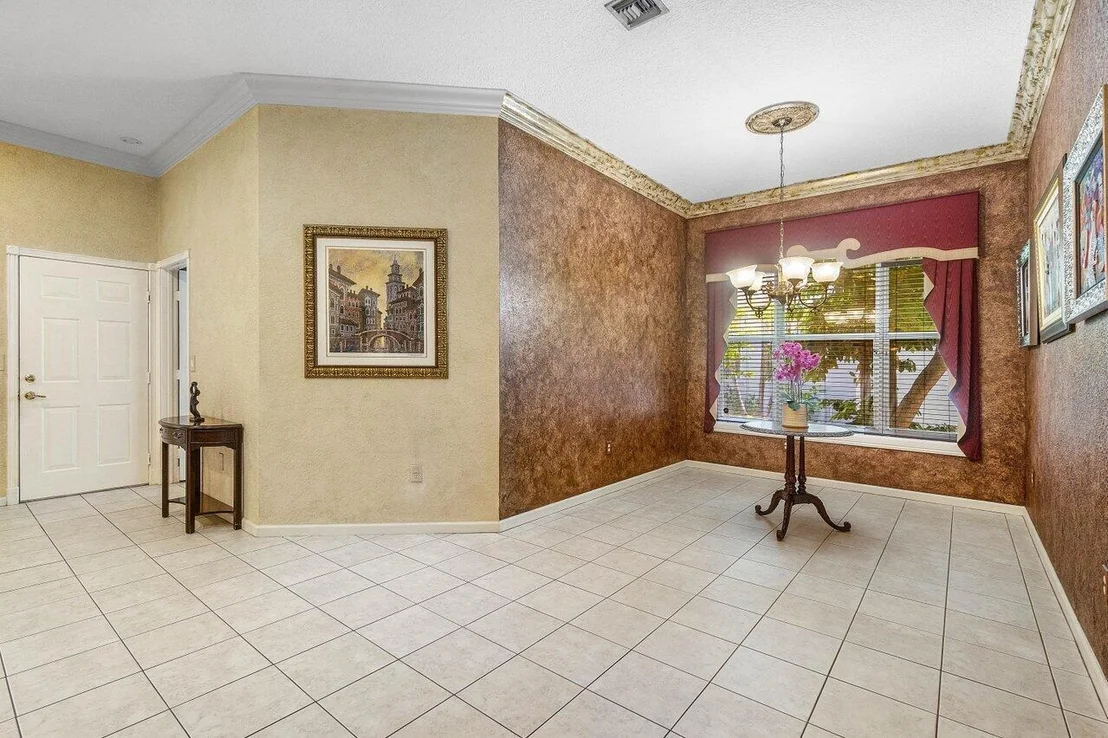 Photo of 9034 Alexandra Circle