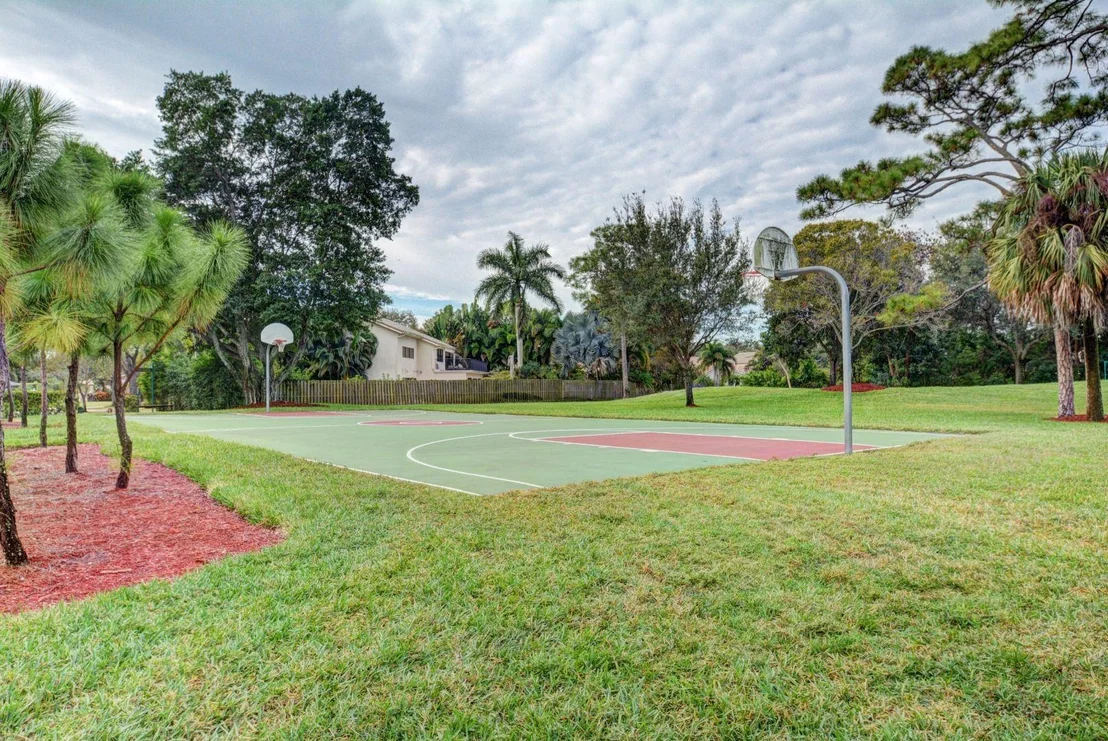 Photo of 4567 NW 25th Way