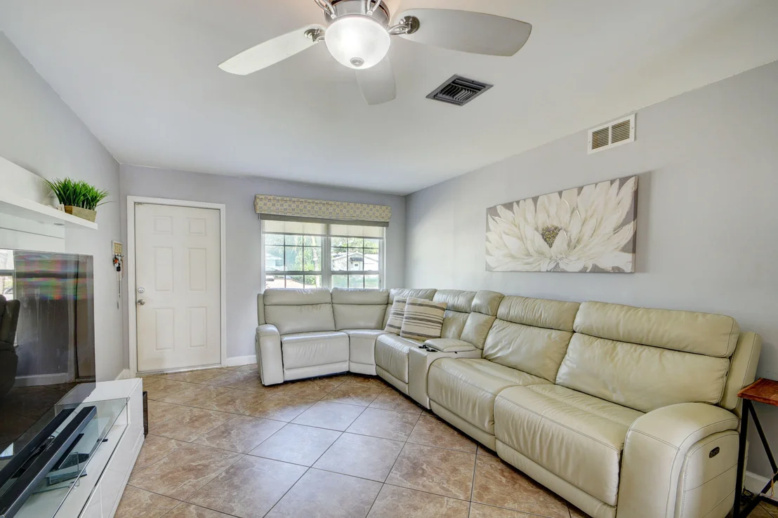 Photo of 7704 3rd Terrace