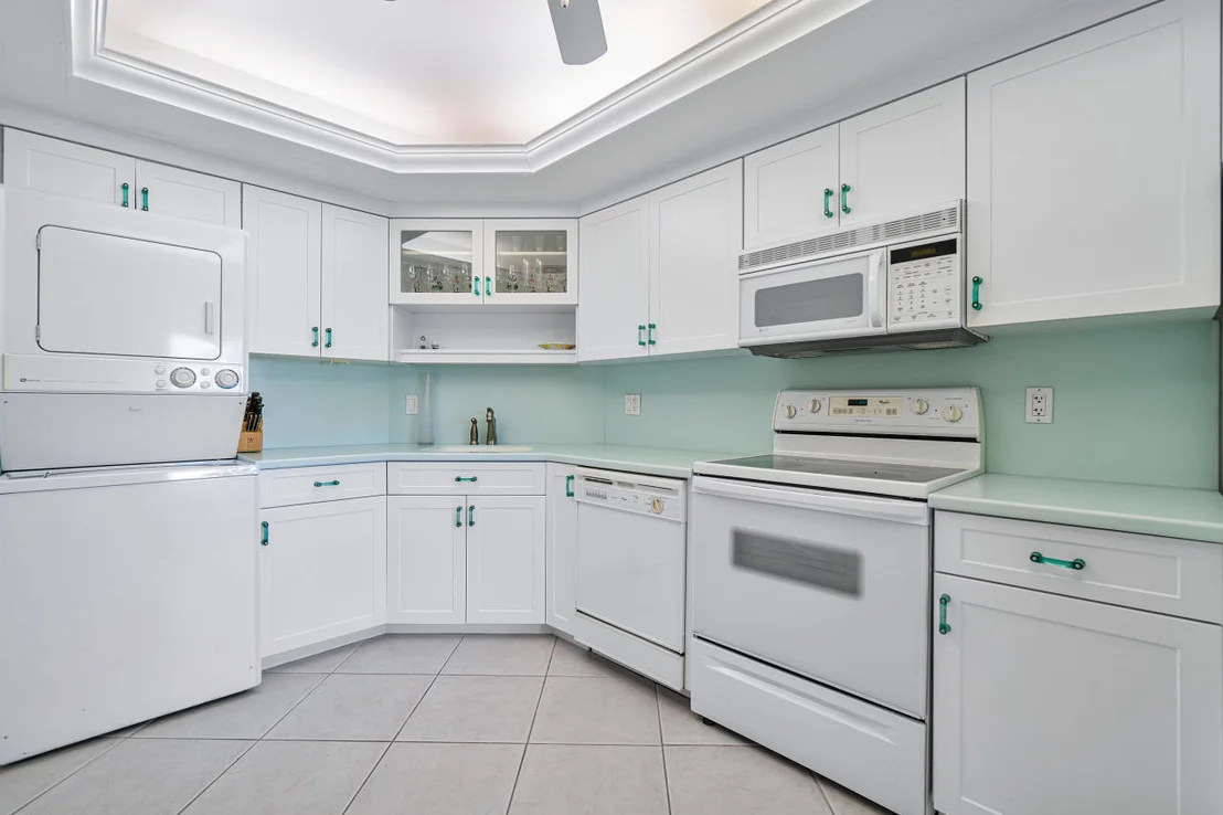 Photo of Unit 3J at 86 Macfarlane Drive