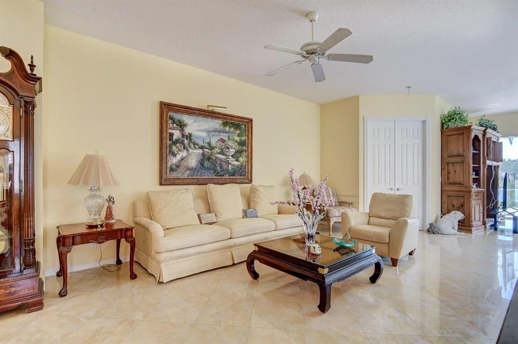 Photo of 2065 Valencia Drive