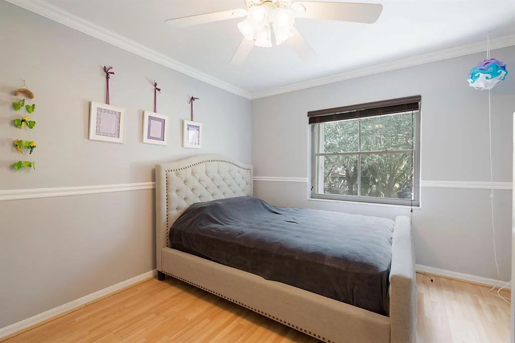 Photo of 5810 NW 60 Place
