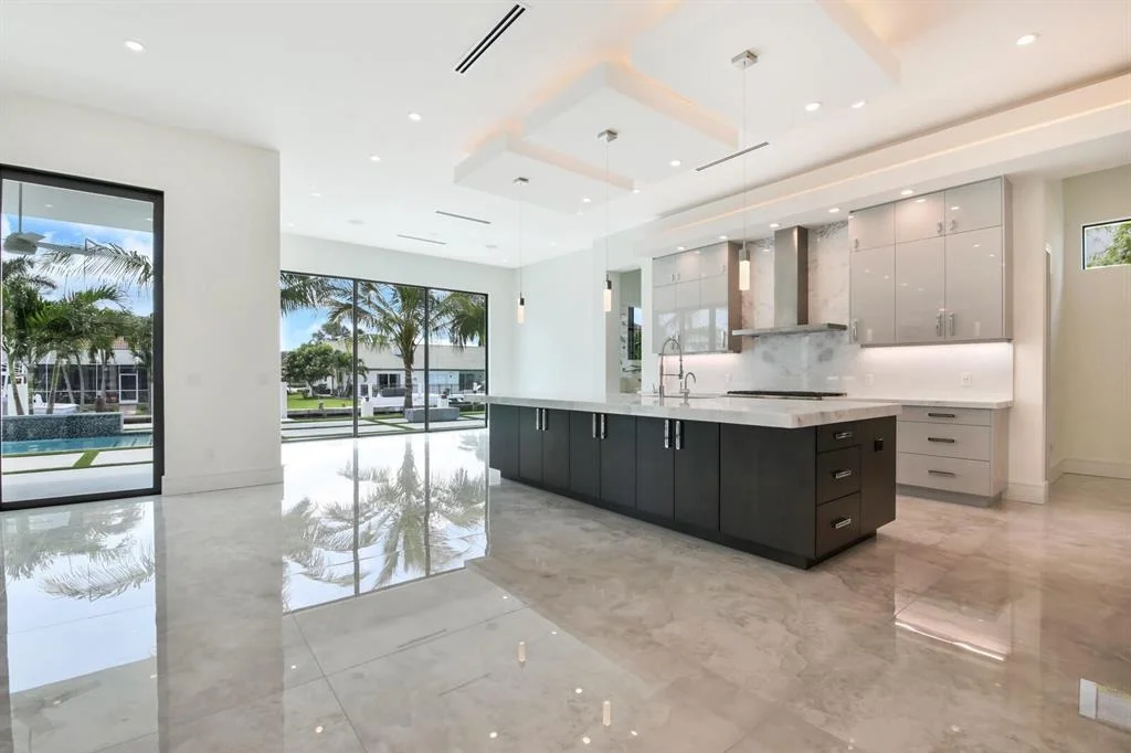 Photo of 960 Banyan Drive