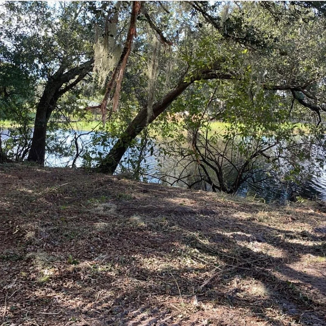 Photo of 420 River Drive