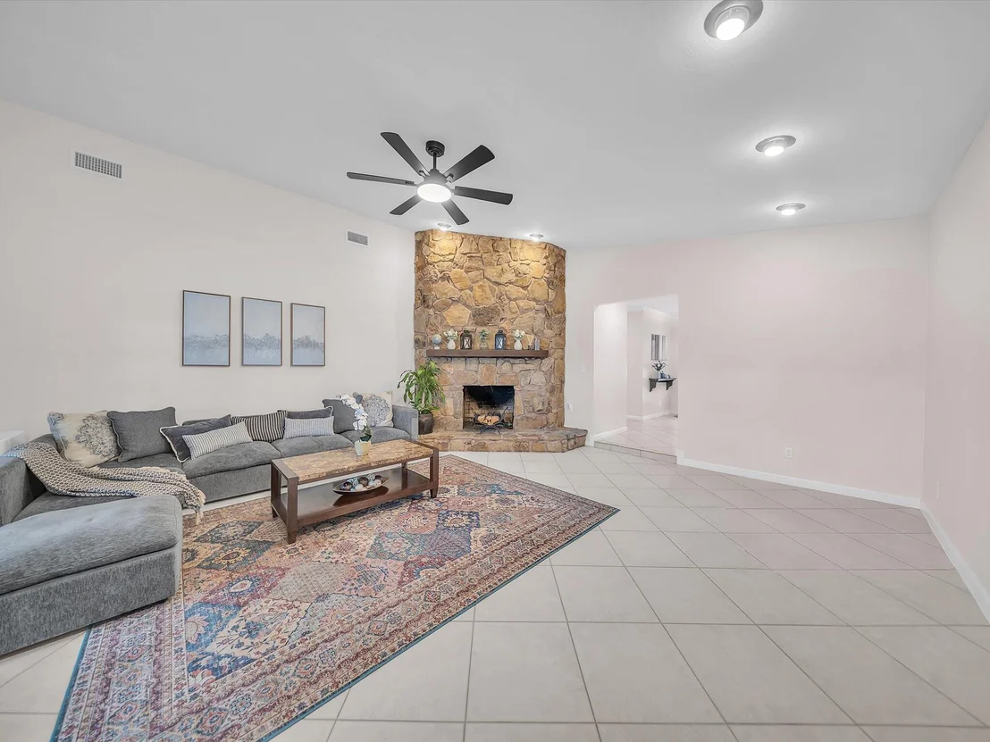 Photo of 9651 CONCH SHELL Manor