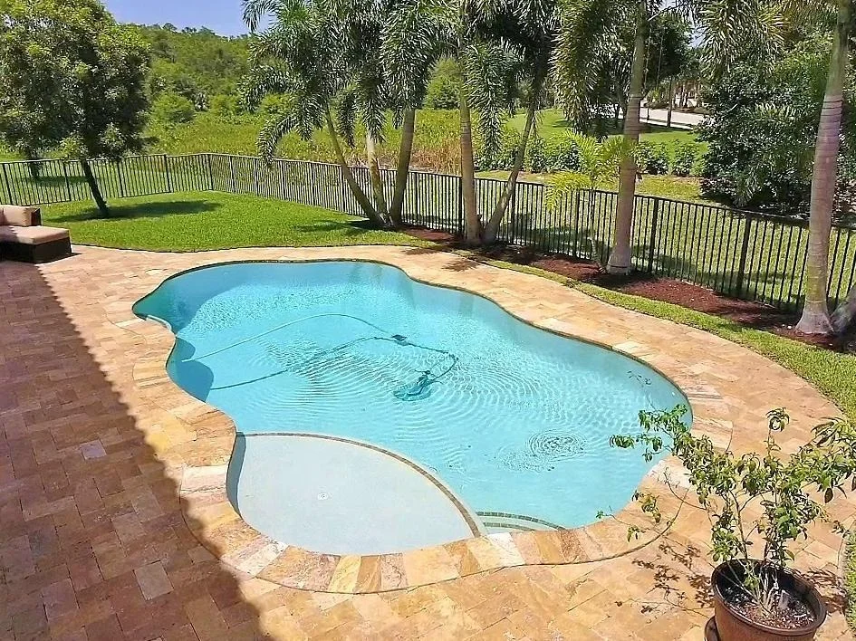 Photo of 2596 Cooper Way