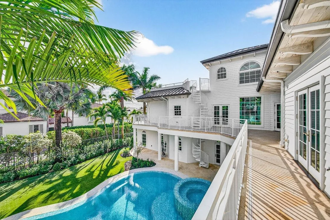 Photo of 720 N Ocean Boulevard