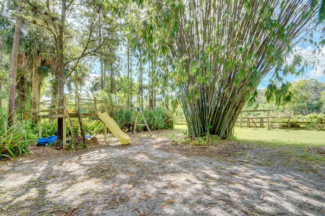 Photo of 14022 Greentree Trail