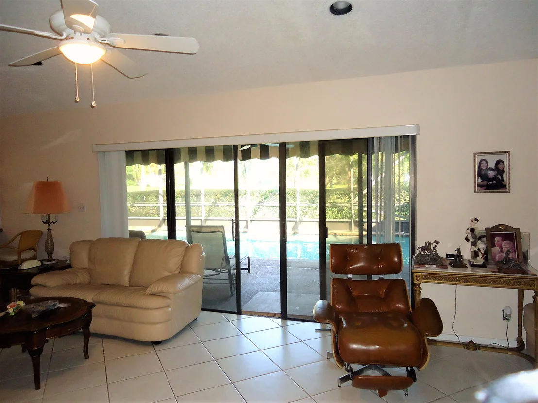 Photo of 3129 Lakeview Drive