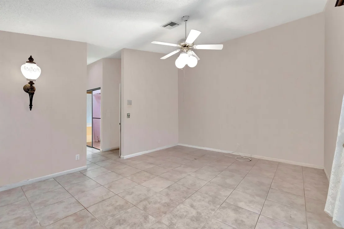 Photo of 7867 Waterfall Terrace