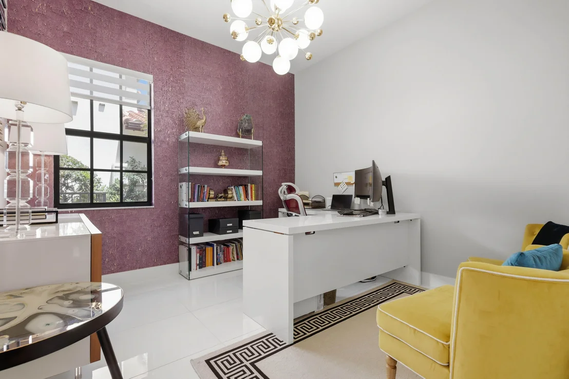 Photo of 10271 Peninsula Place