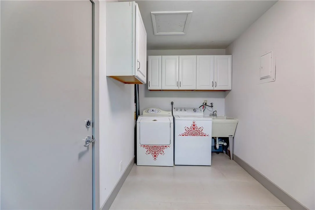 Photo of 72 W Palm Drive