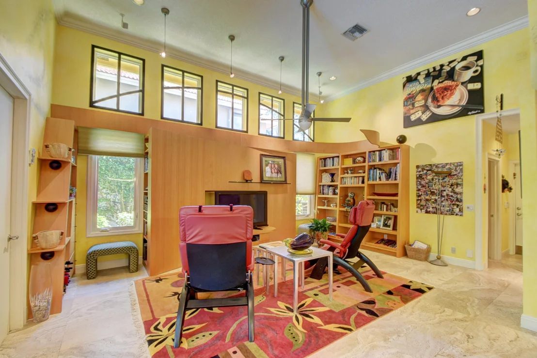 Photo of 5754 Hamilton Way