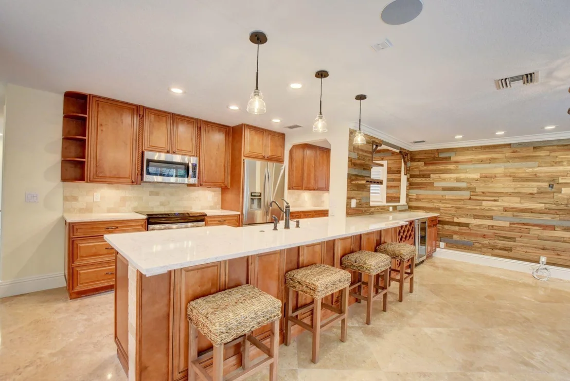 Photo of 327 Seneca Lane