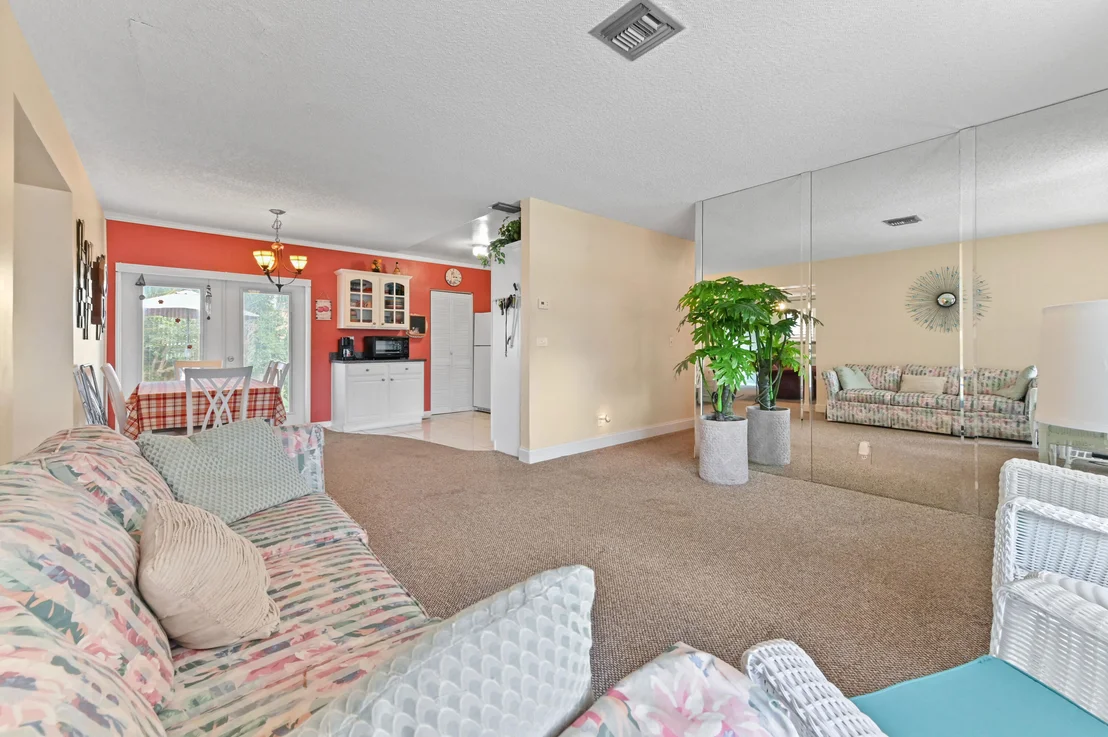 Photo of 144 Cayman Drive