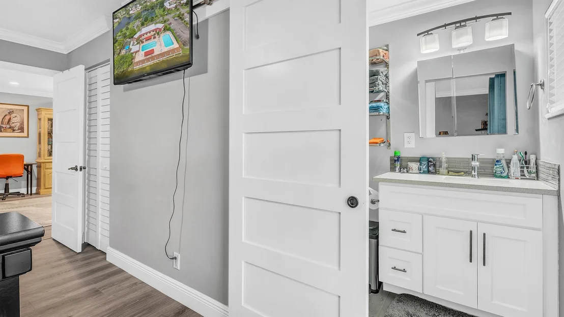 Photo of Unit B at 258 Cape Cod Circle