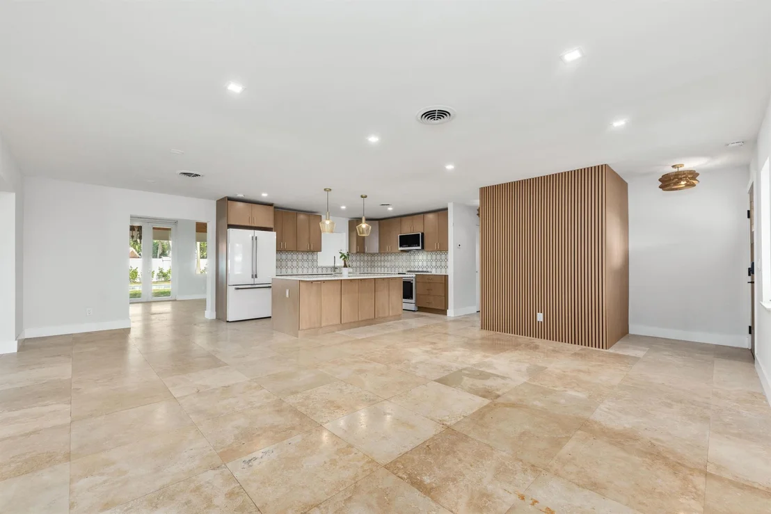 Photo of 4430 SE Bayshore Terrace