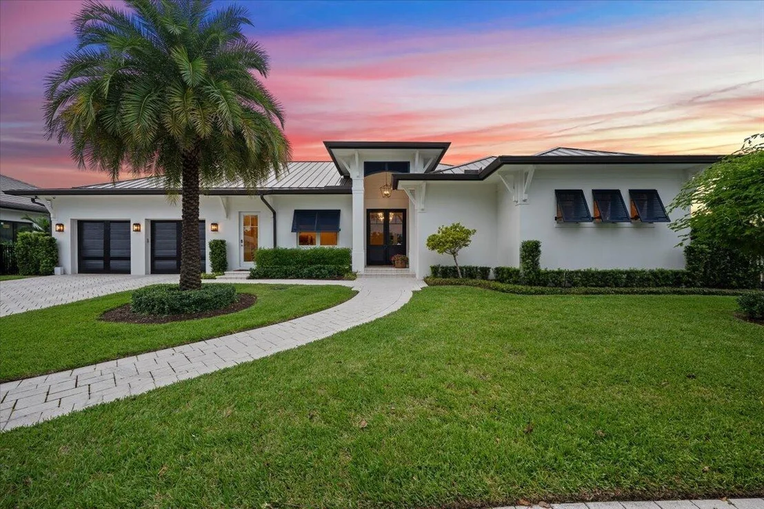 Photo of 934 N Loxahatchee Drive