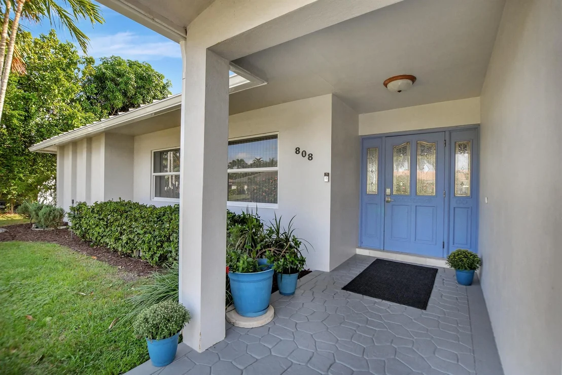 Photo of 808 Berkeley Street