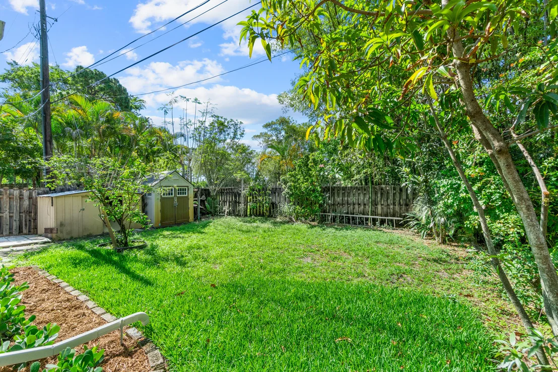 Photo of 4882 Lincoln Road