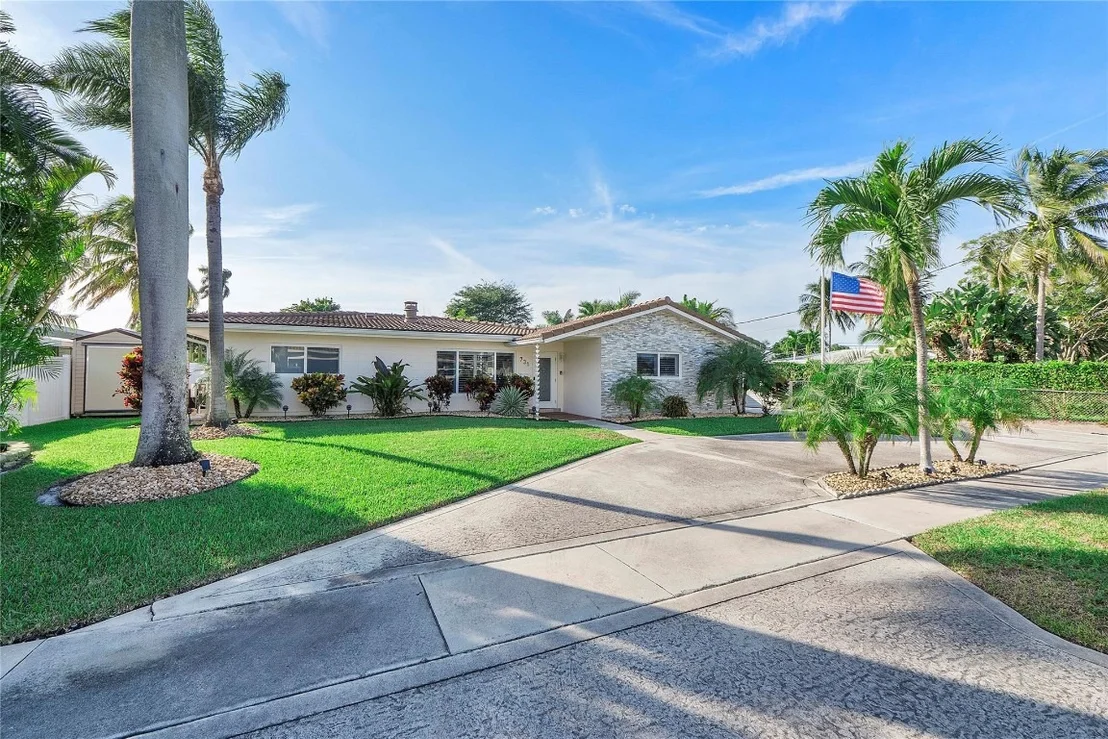 Photo of 731 SE 4th Avenue