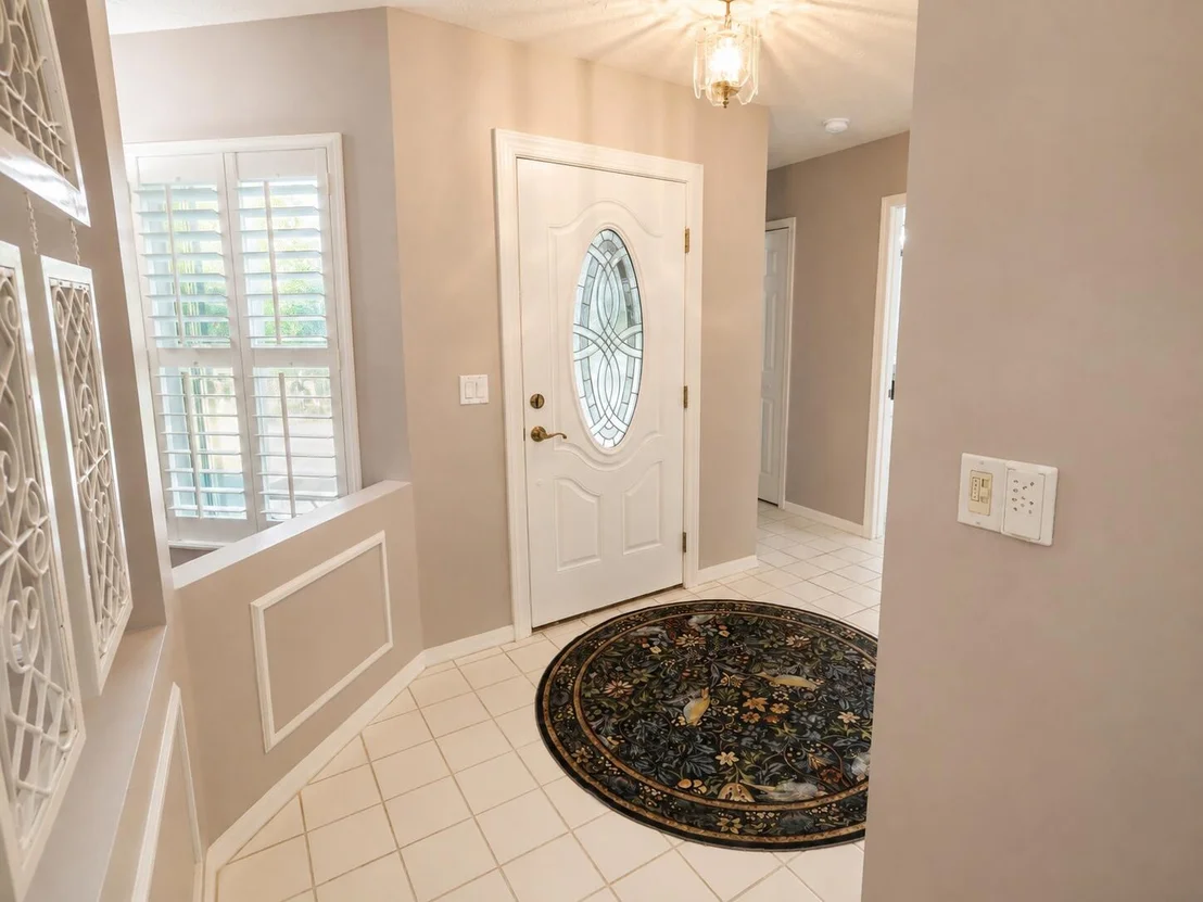 Photo of 6730 Gaviota