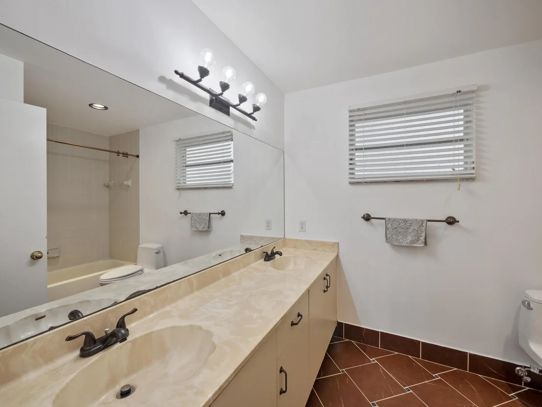 Photo of 10837 Palm Spring Drive