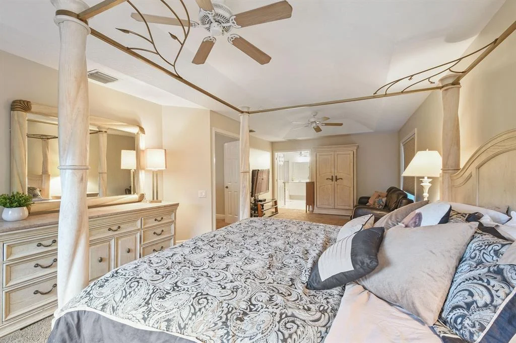 Photo of 352 Kingfisher Drive