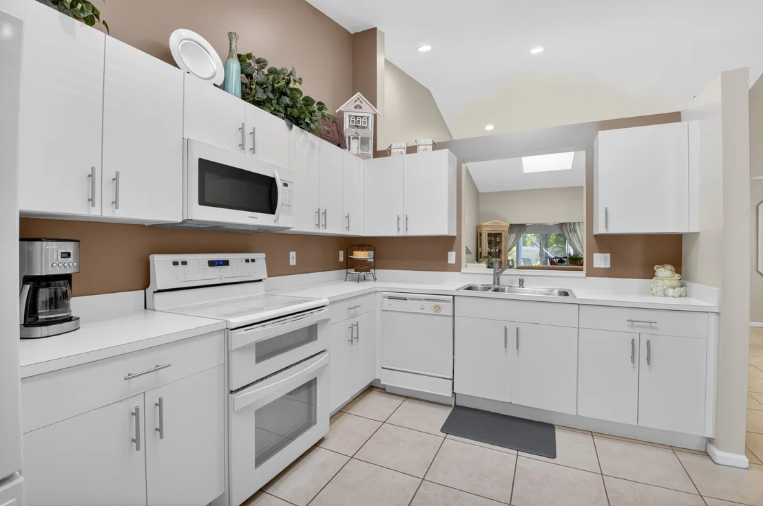 Photo of 5590 Royal Lake Circle