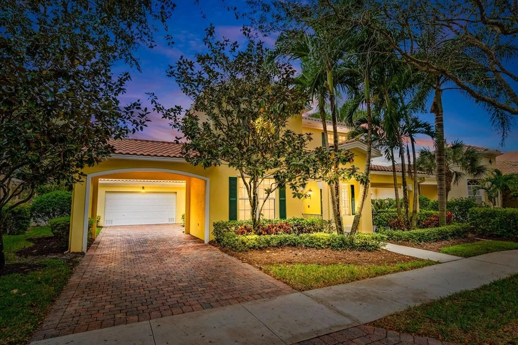 Photo of 4011 Community Drive