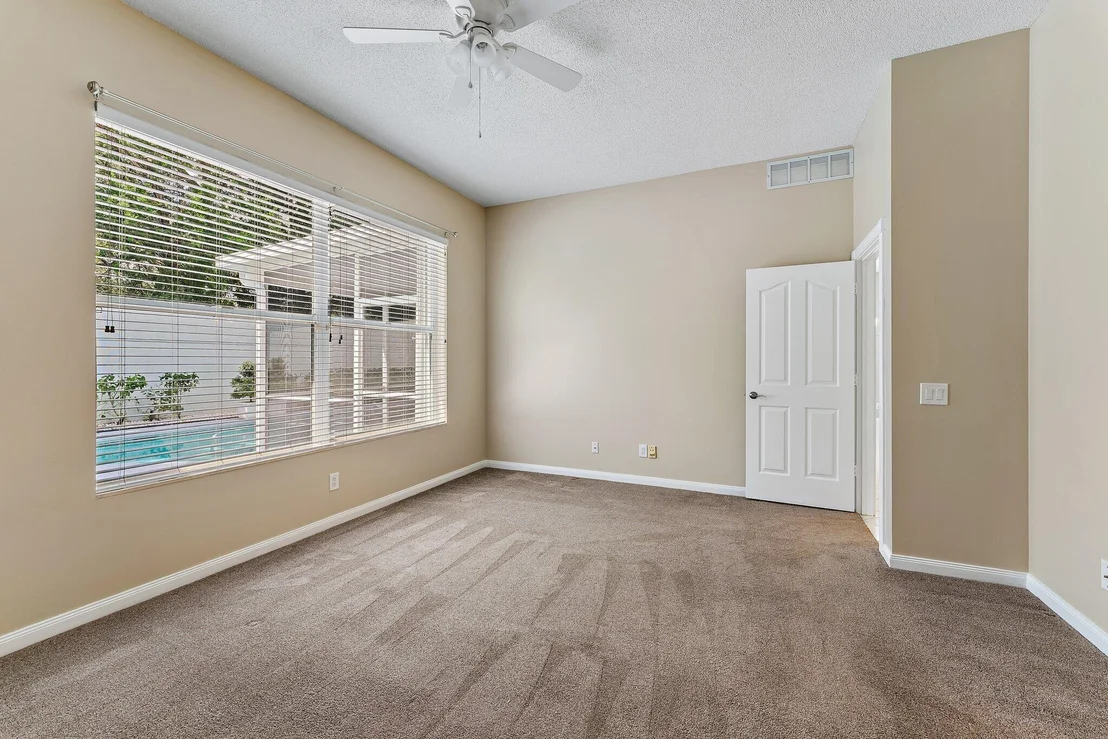 Photo of 188 S HAMPTON Drive