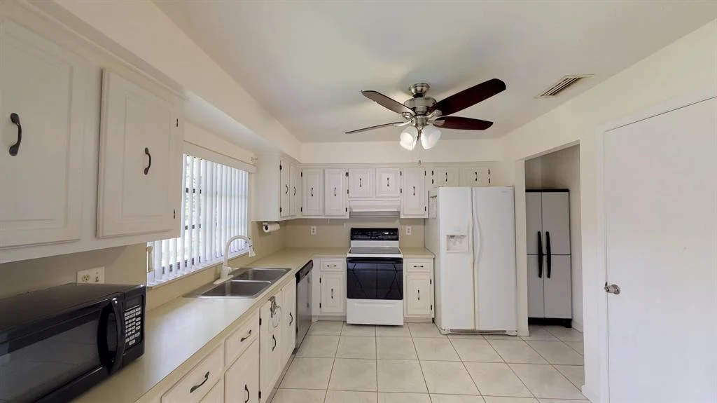 Photo of Unit A at 4944 Equestrian Circle