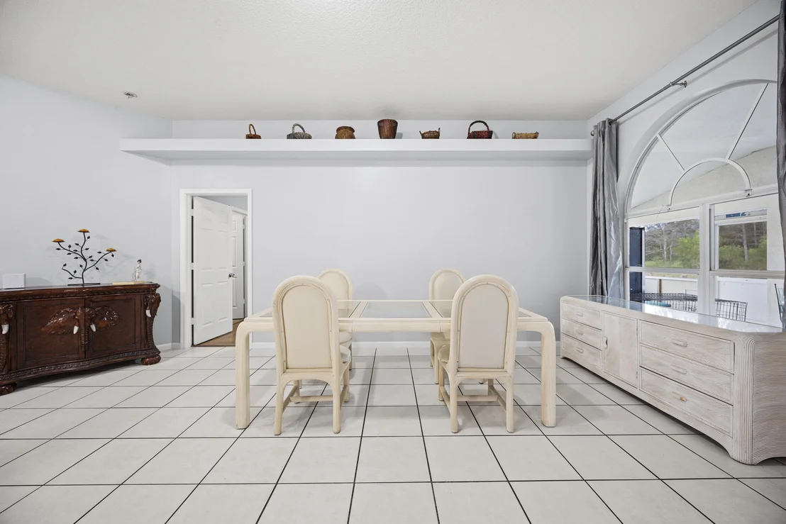 Photo of 4584 Windmill Road