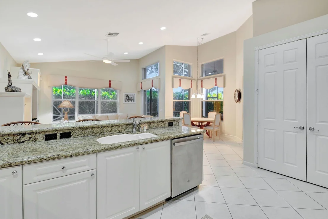 Photo of 7120 Francisco Bend Drive
