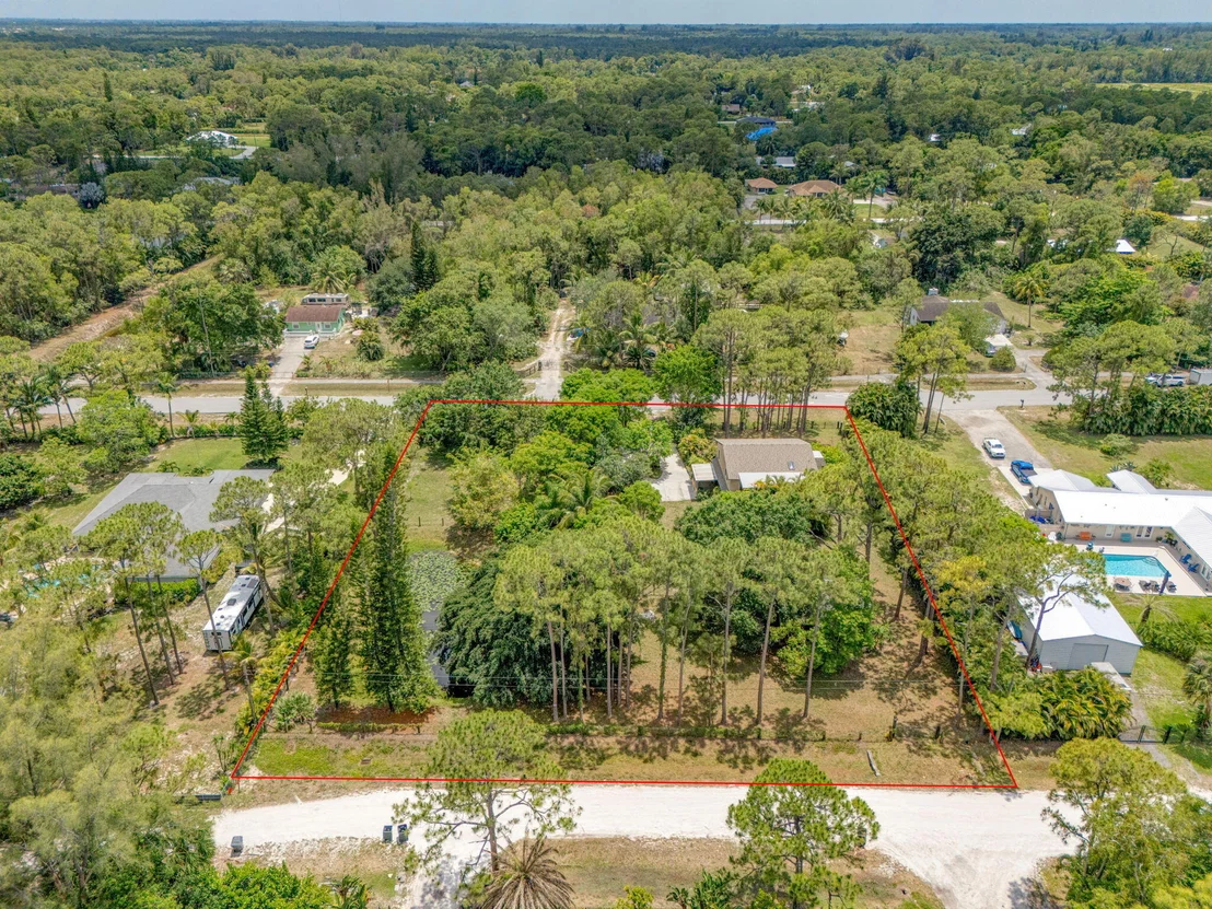 Photo of 13705 Persimmon Boulevard