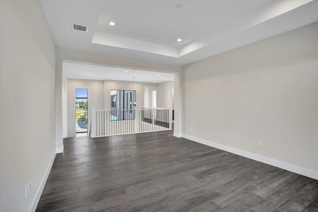 Photo of 9547 Riverside Park Drive