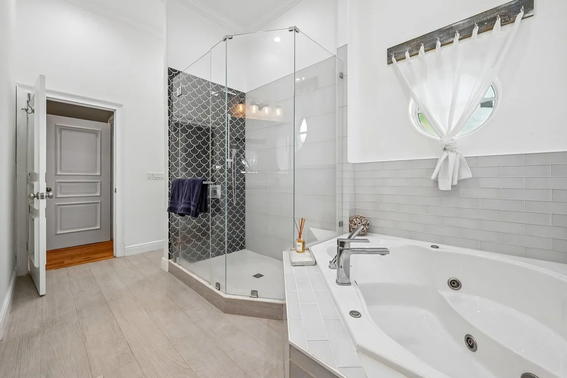 Photo of 4911 NE 25TH Avenue