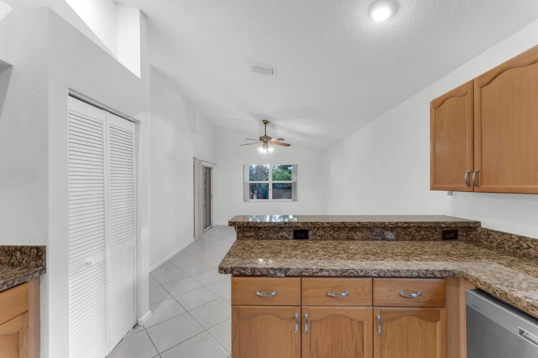Photo of 2705 Pointe Circle