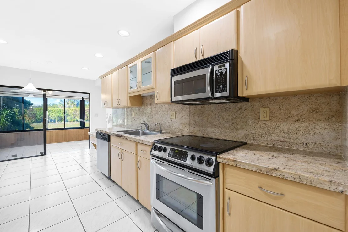 Photo of 6053 Petaluma Drive