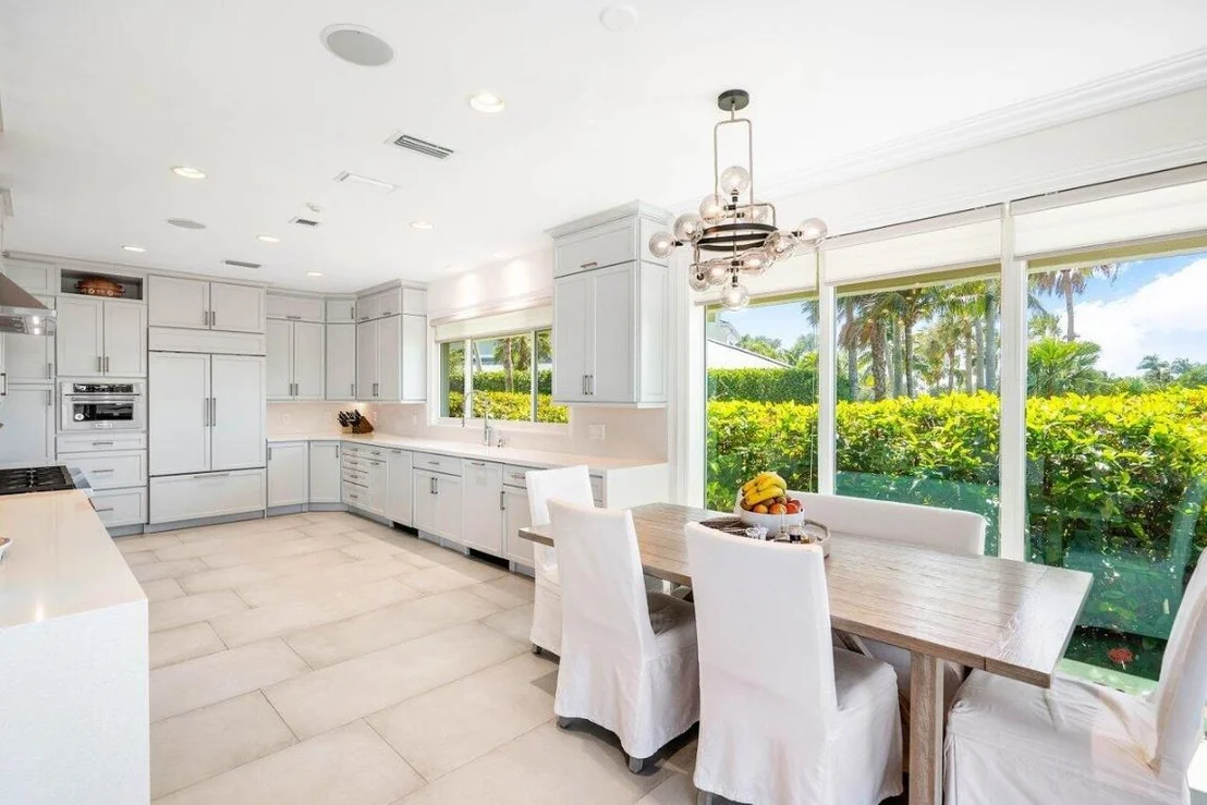 Photo of 2160 SE Golfview Lane