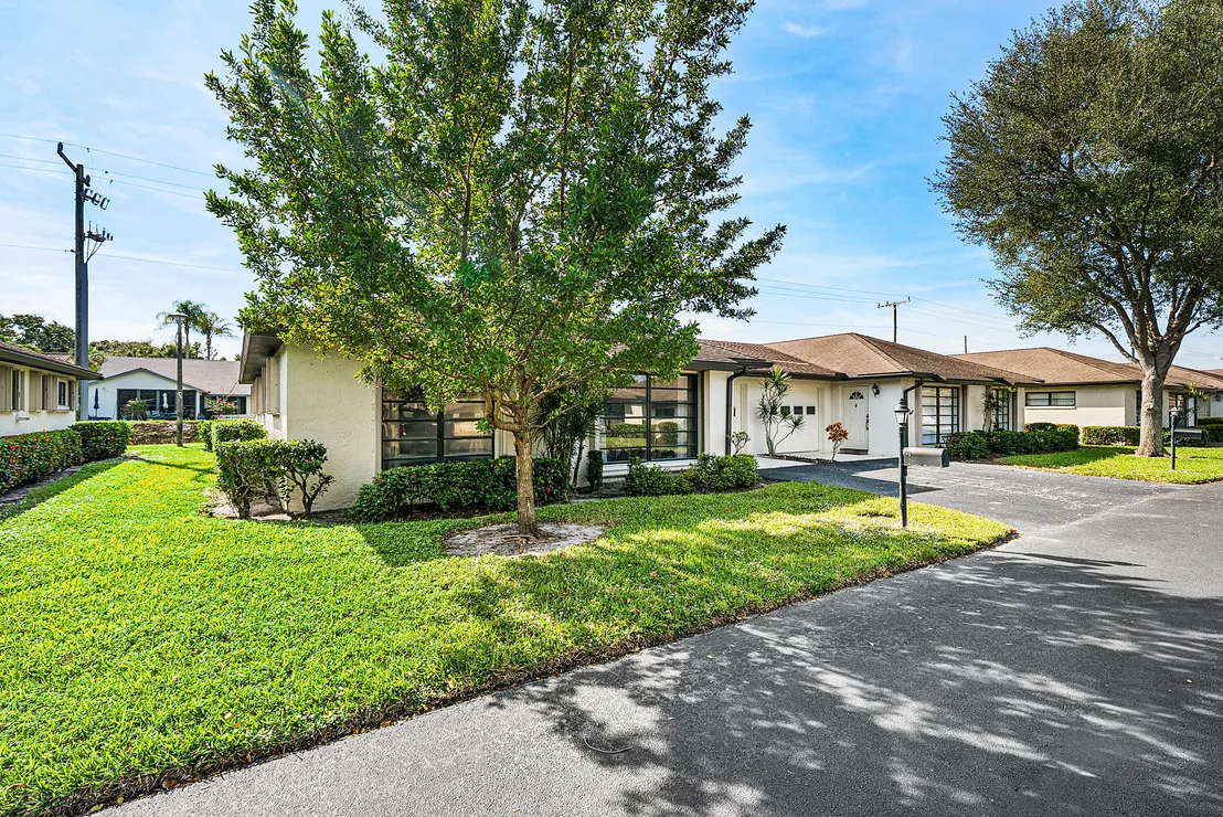 Photo of Unit A at 4866 Equestrian Road