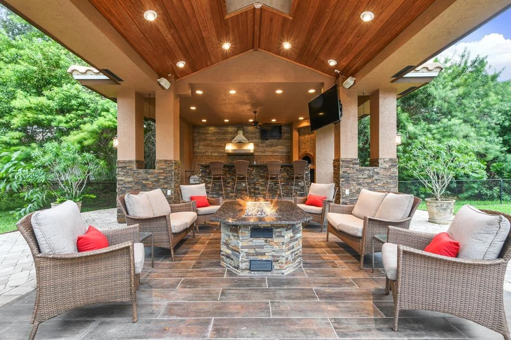 Photo of 352 Kingfisher Drive