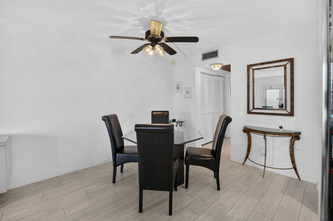 Photo of 4071 CORNWALL D
