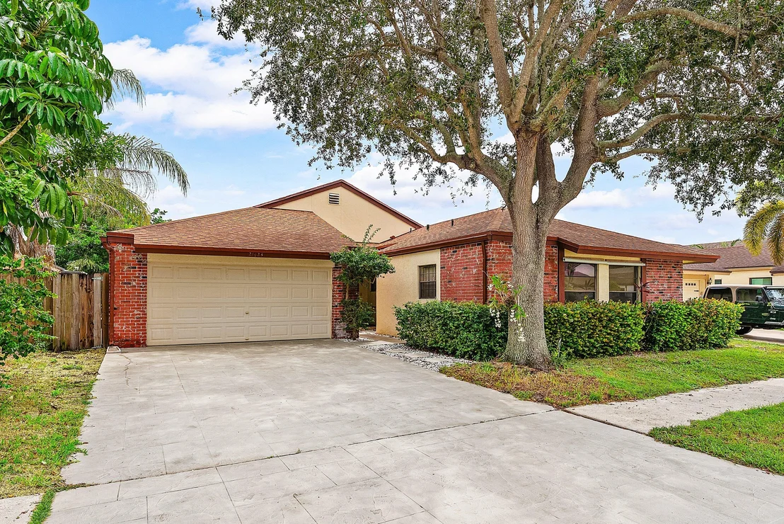Photo of 21423 Summertrace Circle