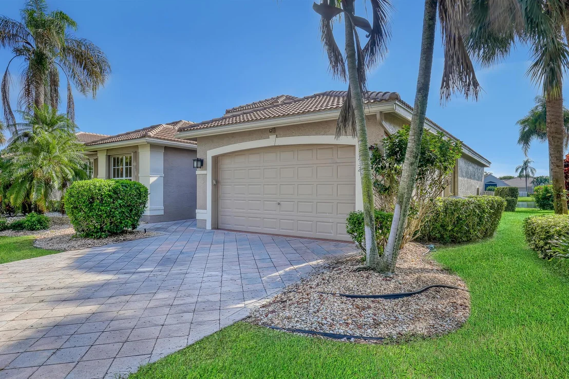 Photo of 13232 Alhambra Lake Circle