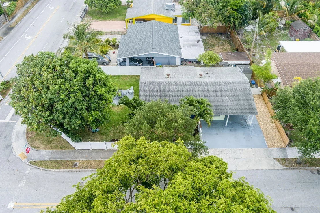 Photo of 900 Sunset Road