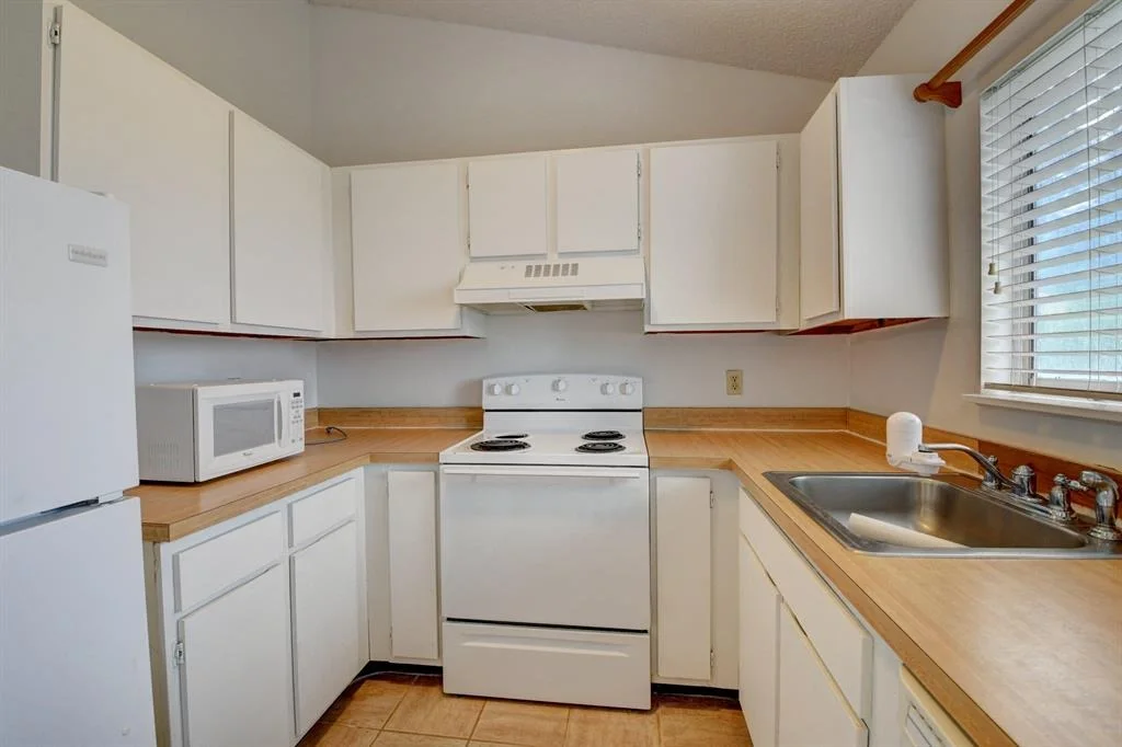 Photo of 9103 Chrysanthemum Drive